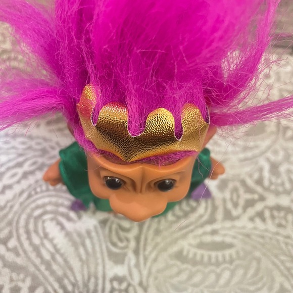 Vintage Russ Troll Doll King Crown Green Robe Fun Collectible Toy - Picture 2 of 5